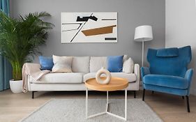 Apartament Bielany 3 Min From Metro With 5-Meals Per Day Diet Catering, Air Conditioning And Free Parking